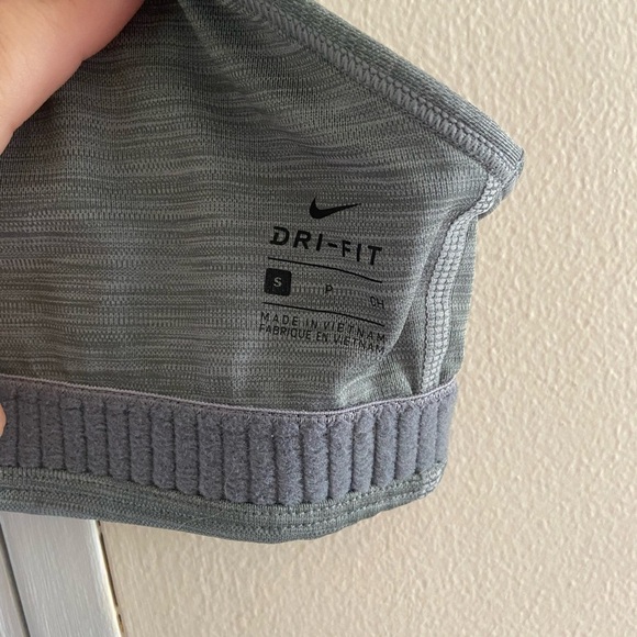 Nike Swoosh Sports Bra Women's Small Gray Green Dri-Fit bra Small - Picture 3 of 6